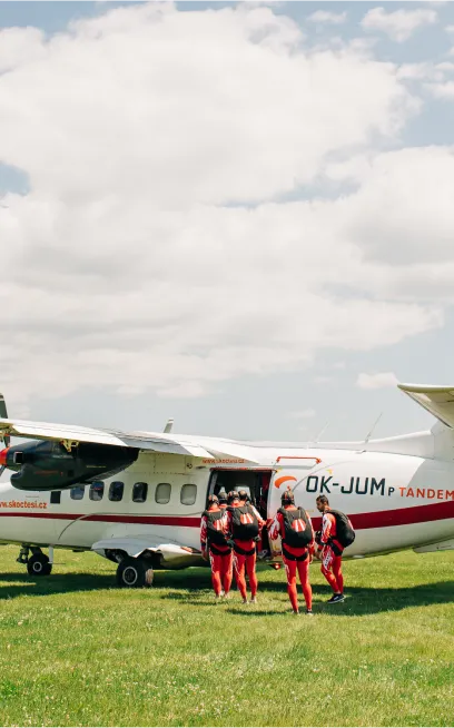 Tandem skydiving Jump-tandem